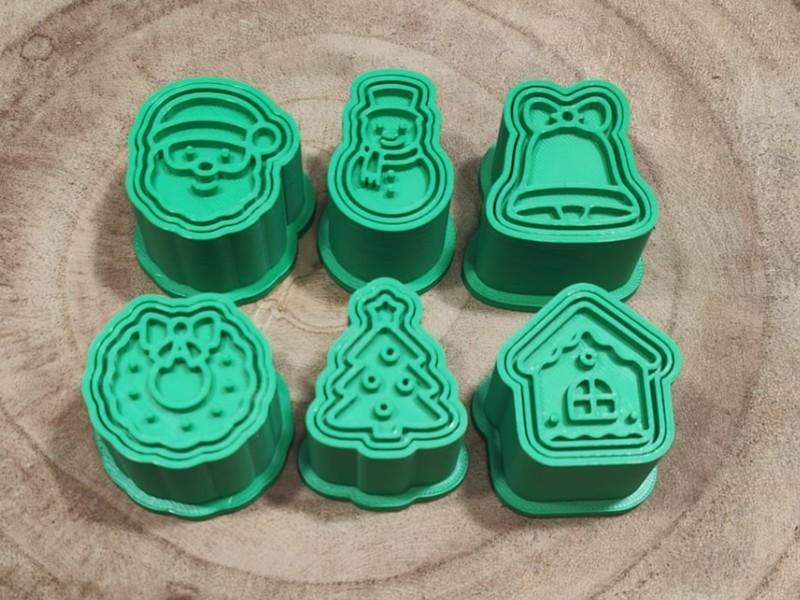 6'lı Yılbaşlı Temalı Ejektörlü Kurabiye ve Şeker Hamuru Kalıp Seti | Craftelle 3D Kurabiye Kalıbı