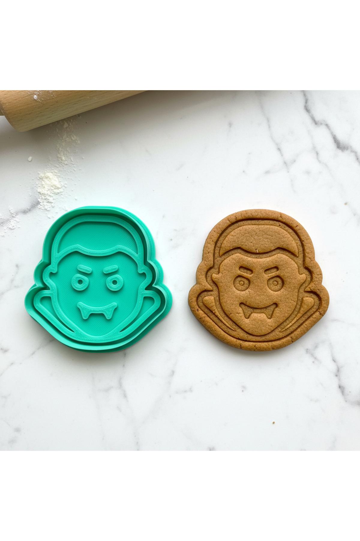 Sempatik Vampir Drakula Figürlü Kurabiye Kalıbı - Şeker Hamuru ve Kil İçin Detaylı Damga Seti | Craftelle 3D Kurabiye Kalıbı