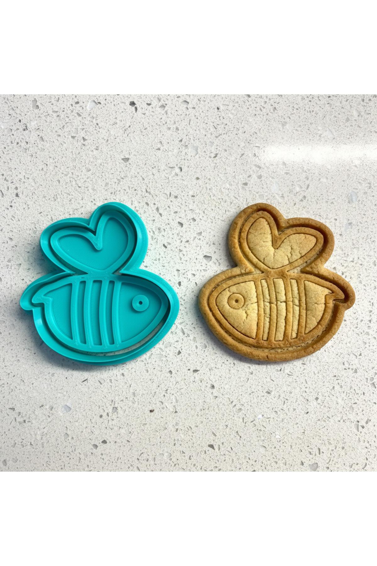 Sevimli Arı Kurabiye Kalıbı ve Damga Seti | Kalp Kanatlı | Şeker Hamuru, Kil, Hamur Şekillendirici | Craftelle 3D Kurabiye Kalıbı