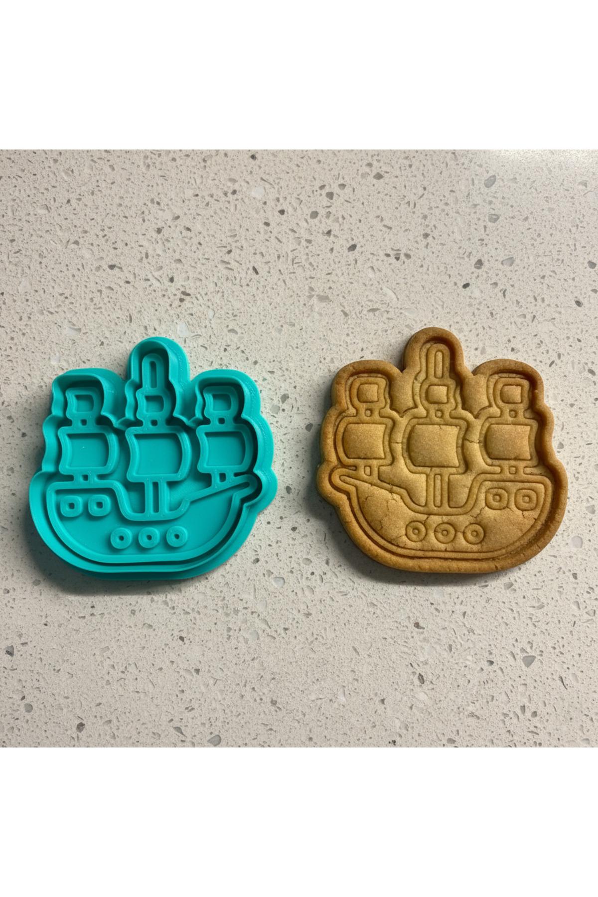 Kalyon Gemi Kurabiye Kalıbı ve Damga Seti | Üç Direkli Korsan Gemisi | Şeker Hamuru | Kil Hamuru | Craftelle 3D Kurabiye Kalıbı