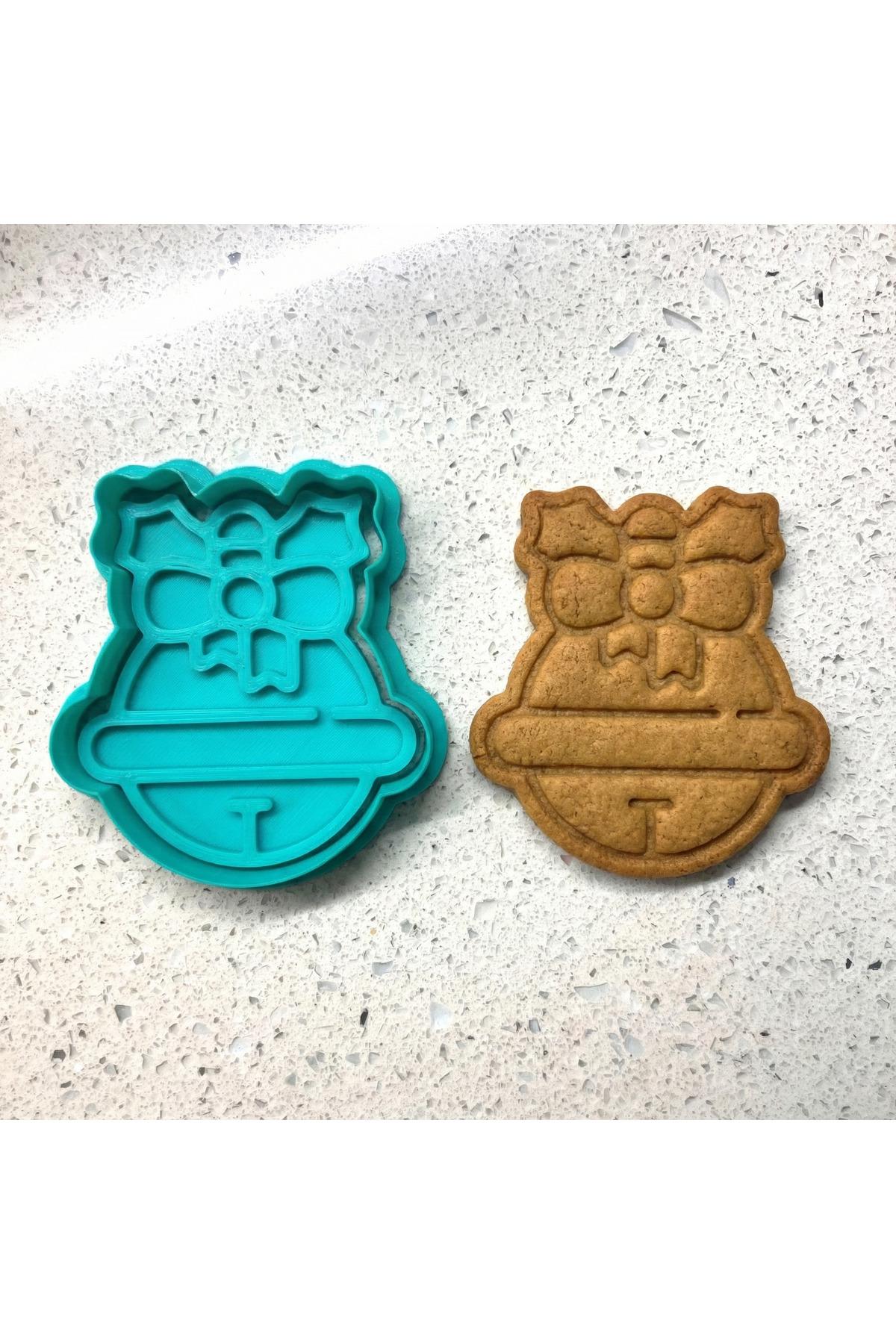 Fiyonklu Yaprak Detaylı Yılbaşı Topu Kurabiye Kalıbı ve Damga Seti | Hamur, Kil ve Şeker Hamuru | Craftelle 3D Kurabiye Kalıbı