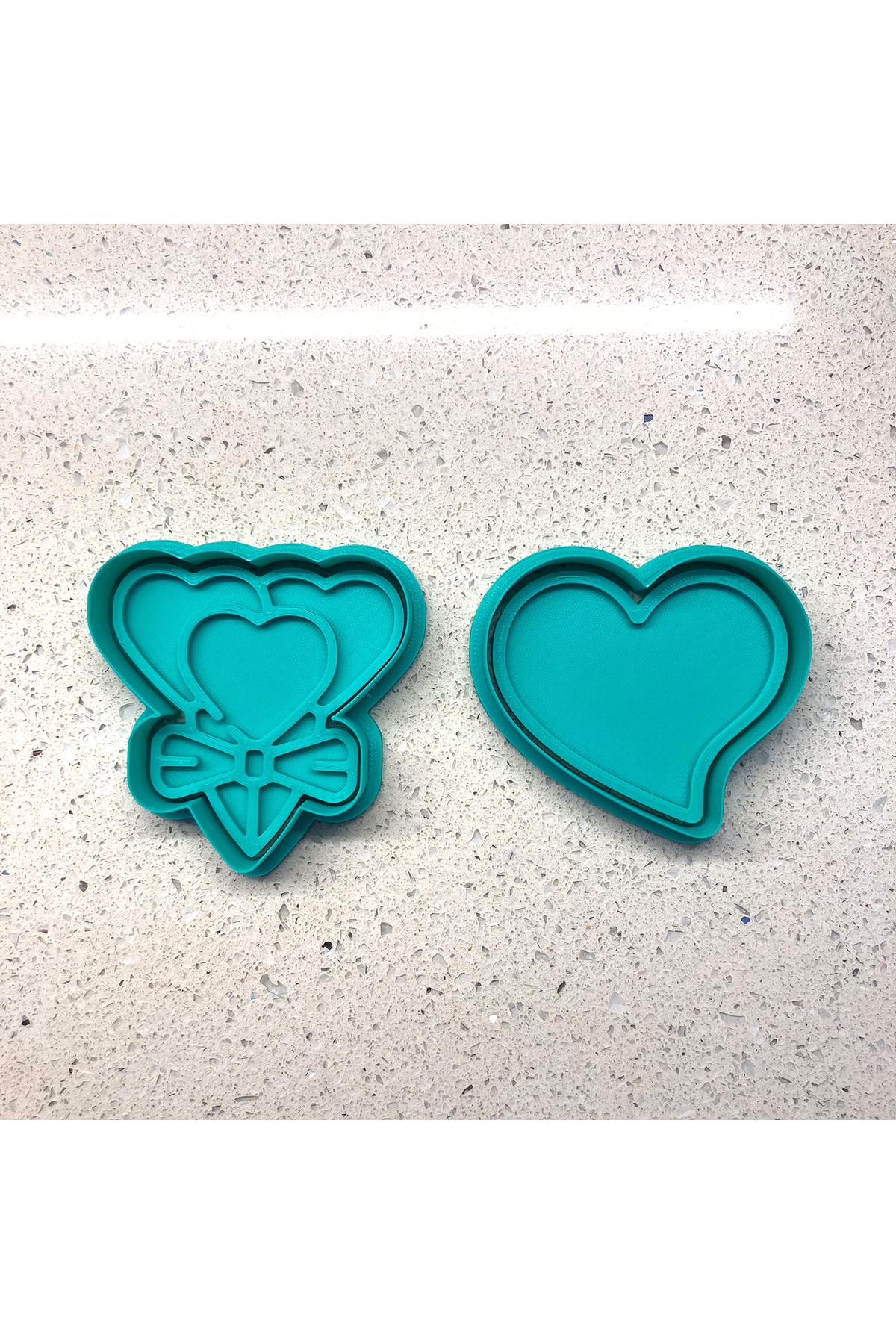 Aşk Buketi ve Kalp Figürlü 2 Parça Set | Kurabiye Kalıbı ve Damga | Şeker Hamuru ve Pasta Süsleme | Craftelle 3D Kurabiye Kalıbı